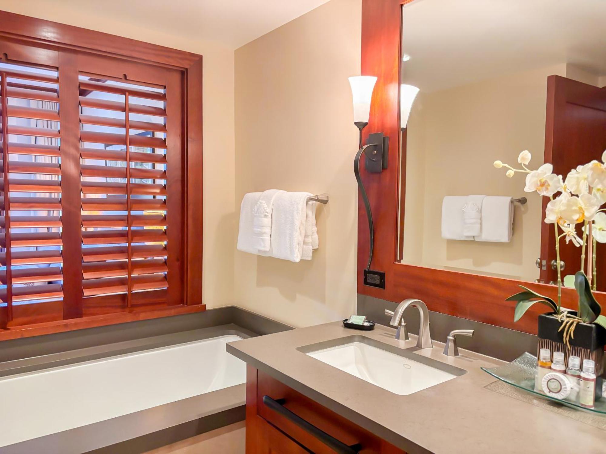 Ko Olina Beach Villas B304 - 3Br Luxury Condo With Stunning Ocean View & 2 Free Parking Kapolei Dış mekan fotoğraf